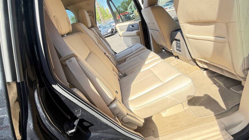 2011 Ford Expedition XLT