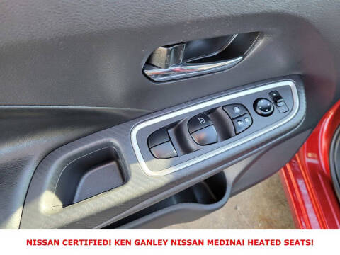 2023 Nissan Versa SR