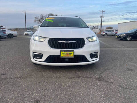 2022 Chrysler Pacifica Touring L