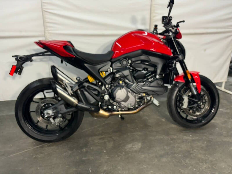 2023 Ducati Monster Plus