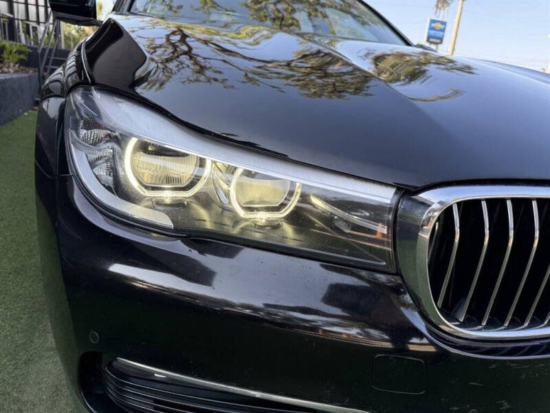 2018 BMW 7 Series 740i