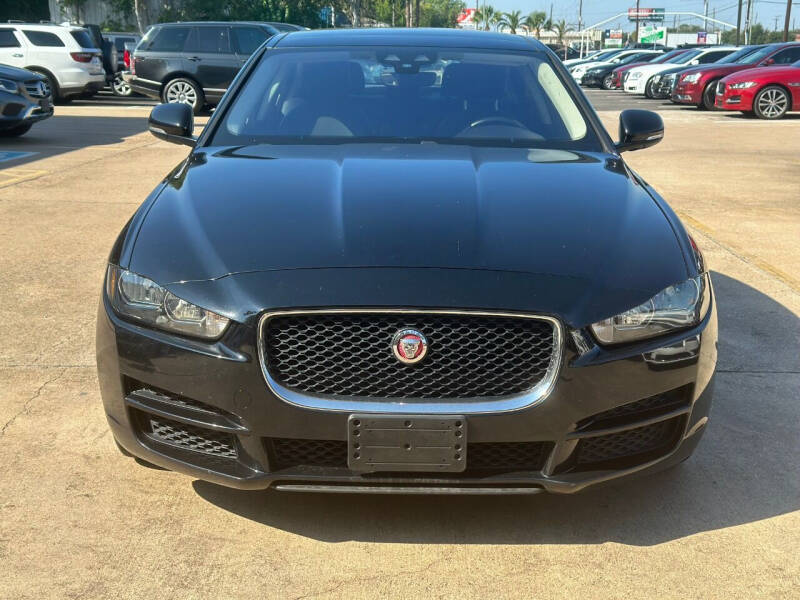 2019 Jaguar XE 25t