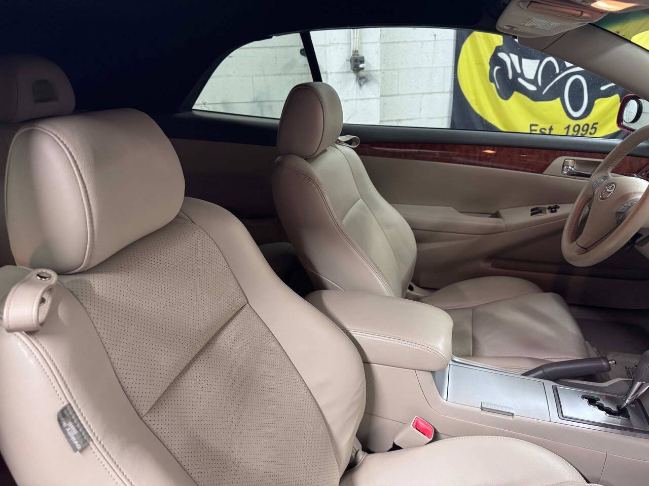 2008 Toyota Camry Solara 23