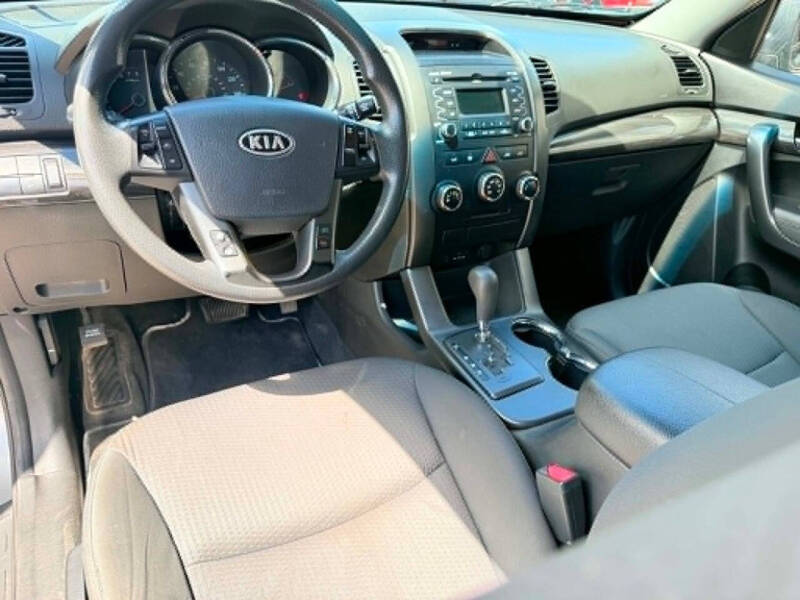 2012 Kia Sorento LX