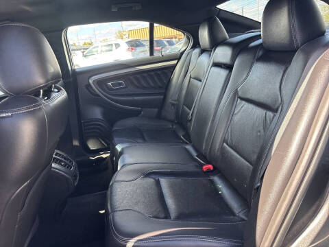 2018 Ford Taurus SEL