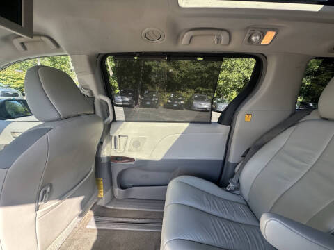 2013 Toyota Sienna Limited 7-Passenger