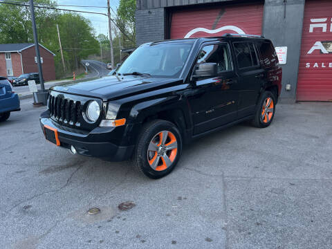 2016 Jeep Patriot for sale at Apple Auto Sales Inc in Camillus NY