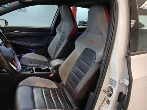 2024 Volkswagen Golf GTI Autobahn