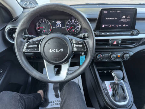 2023 Kia Forte LXS