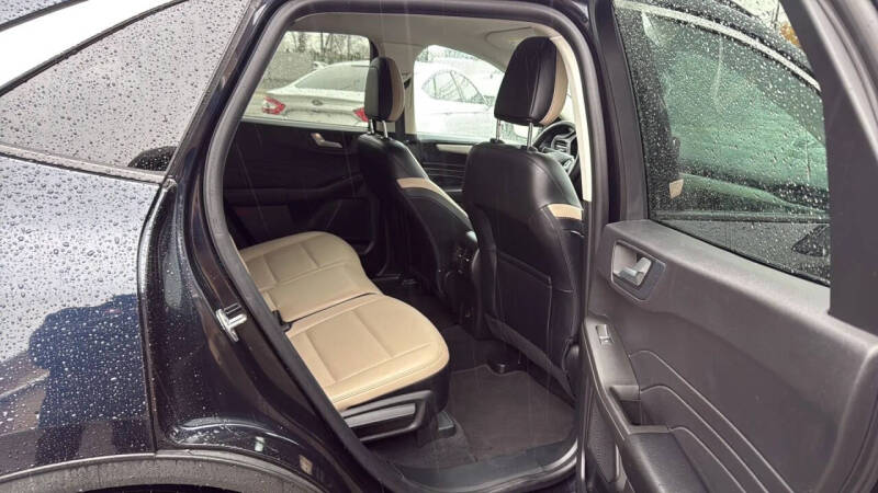 2021 Ford Escape Hybrid SEL