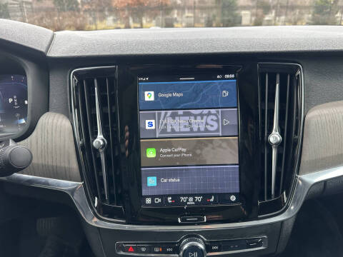 2023 Volvo S90 B6 Plus