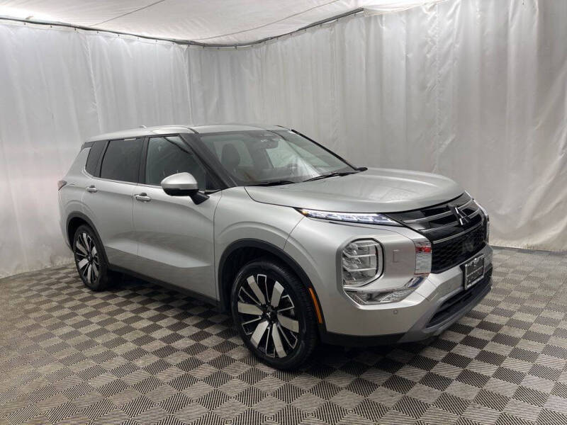 2025 Mitsubishi Outlander SE