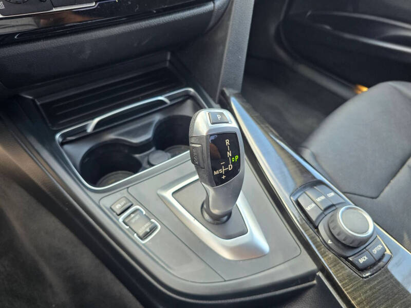 2018 BMW 3 Series 320i