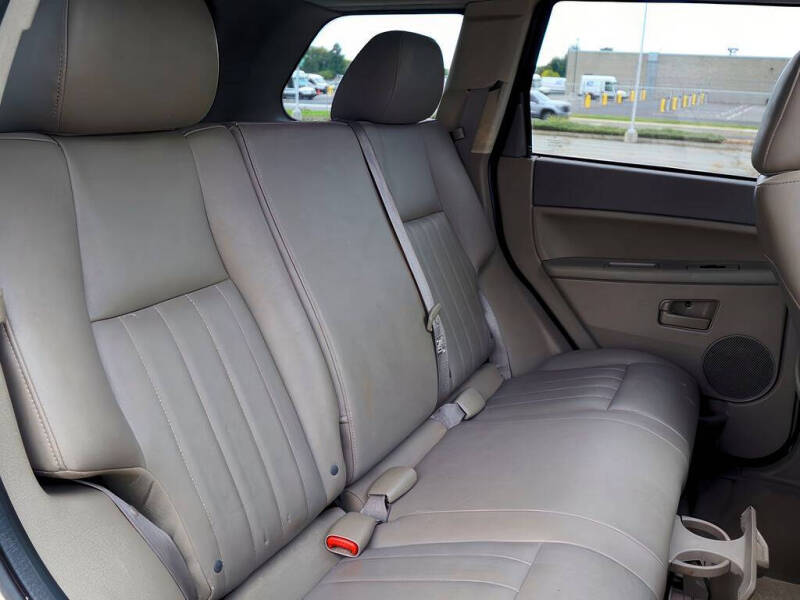 2005 Jeep Grand Cherokee Laredo