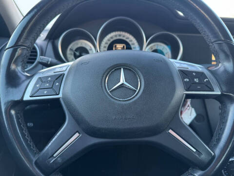 2012 Mercedes-Benz C-Class C 300 Luxury 4MATIC