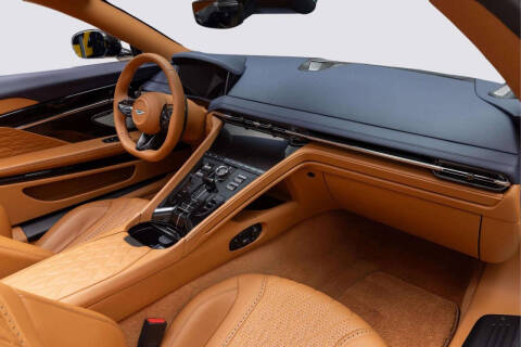 2024 Aston Martin DB12 Volante