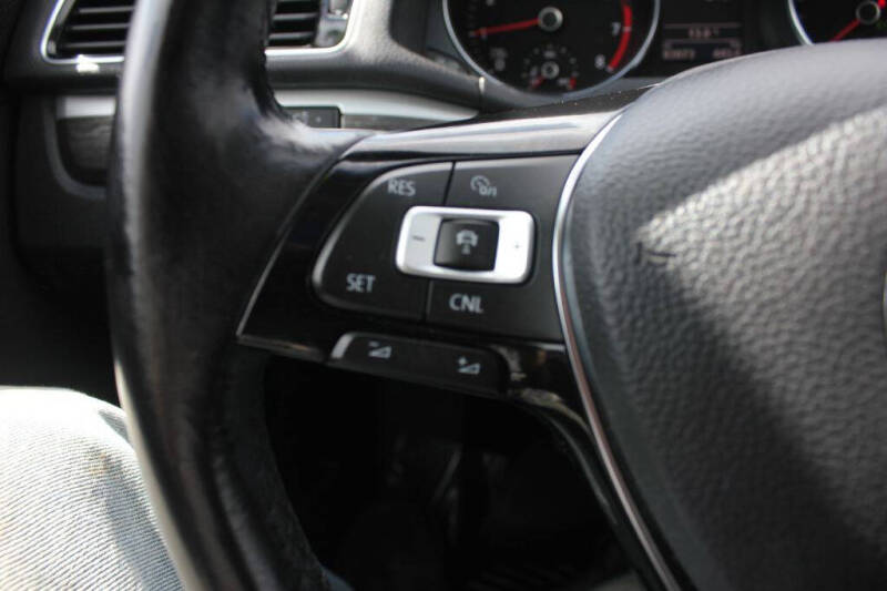 2016 Volkswagen Passat