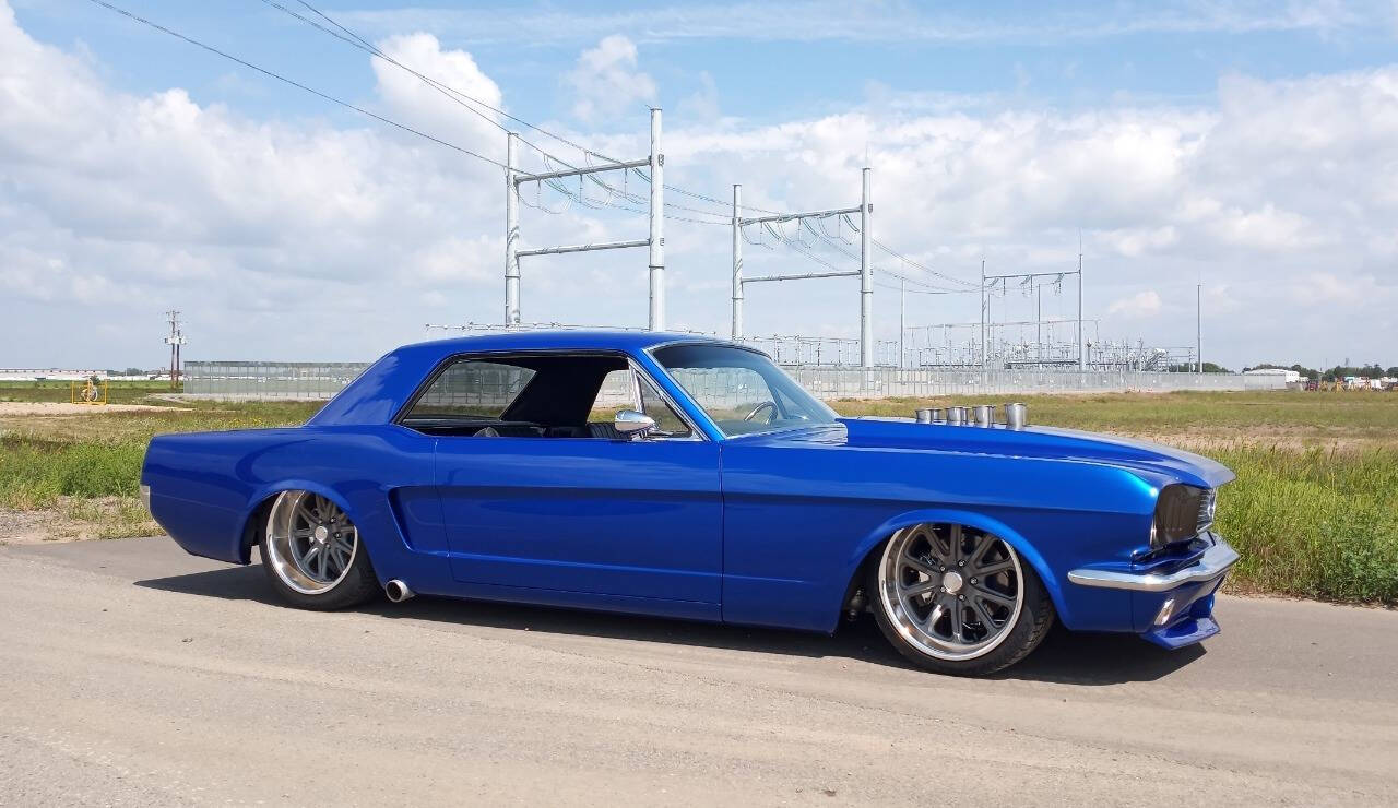 1966 Ford Mustang 2