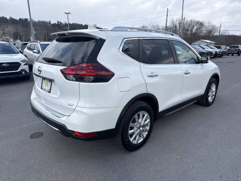 2020 Nissan Rogue SV