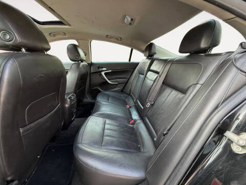 2012 Buick Regal Premium 1