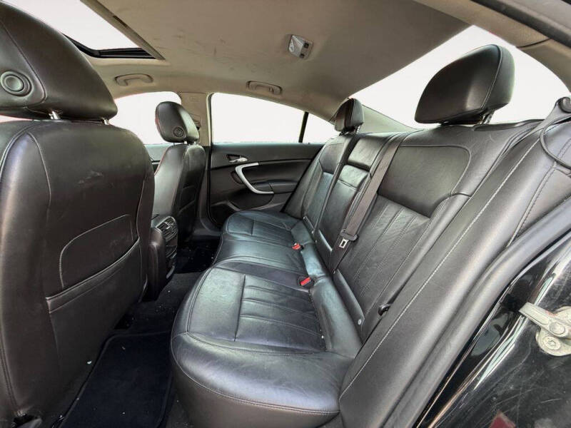2012 Buick Regal Premium 1