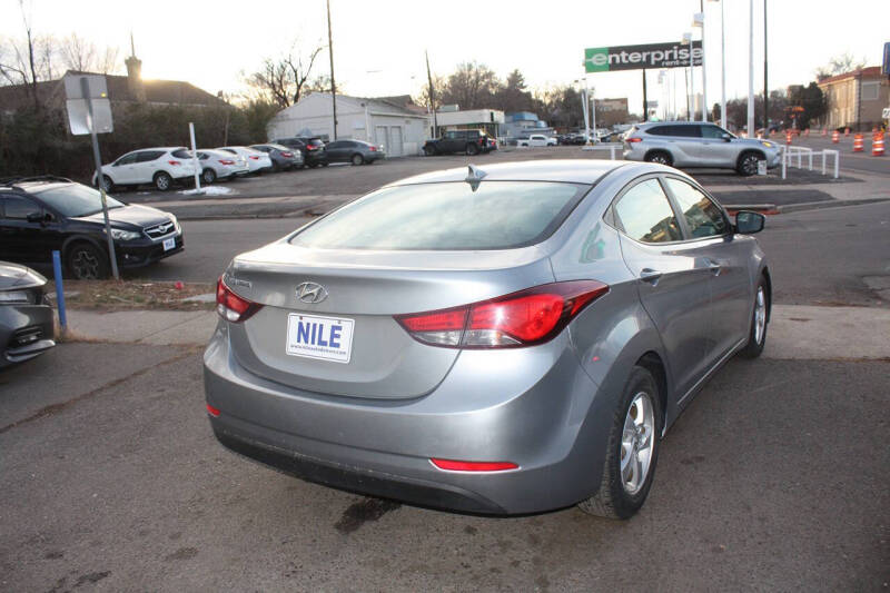 2015 Hyundai Elantra SE