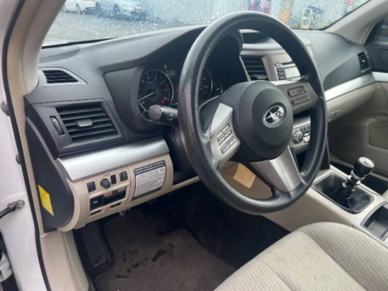 2011 Subaru Outback 2.5i