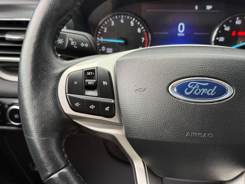 2024 Ford Explorer XLT