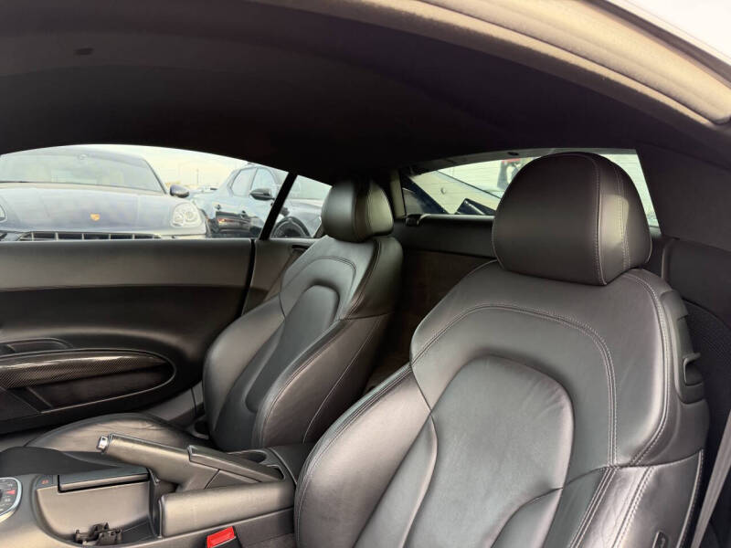 2010 Audi R8 5.2 quattro