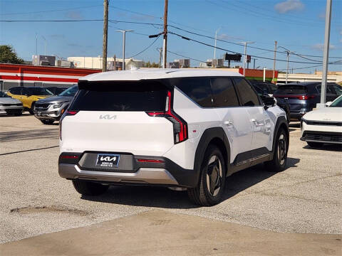 2026 Kia EV9 Light Long Range