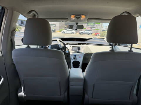 2013 Toyota Prius Four