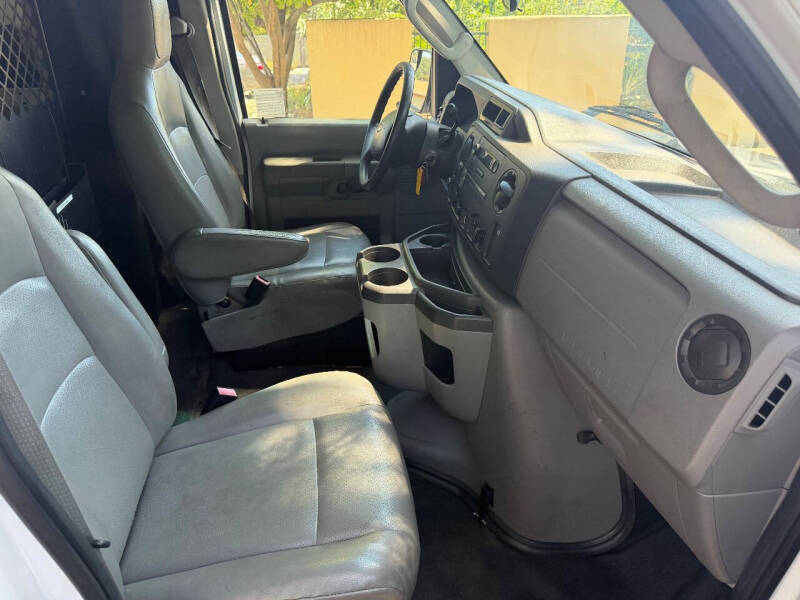 2012 Ford E-Series E-150