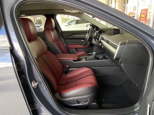 2025 Mazda CX-50 Hybrid Premium