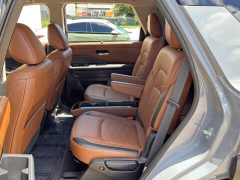 2022 Nissan Pathfinder Platinum