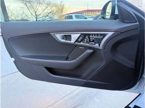 2017 Jaguar F-TYPE R