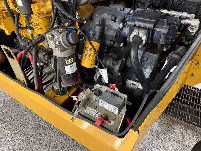 2016 Caterpillar TL642D