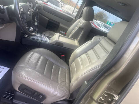 2005 HUMMER H2 Lux Series