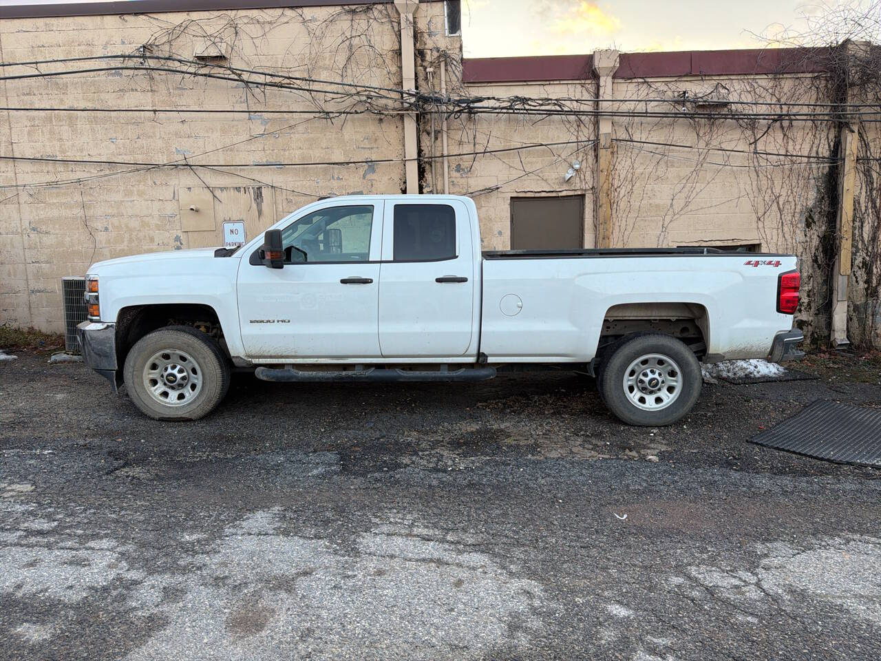 2019 Chevrolet Silverado 2500HD Work Truck 4x4 4dr Double Cab LB's photo