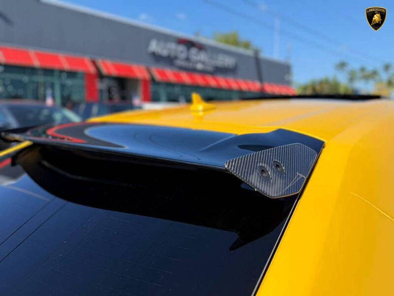 2024 Lamborghini Urus Performante
