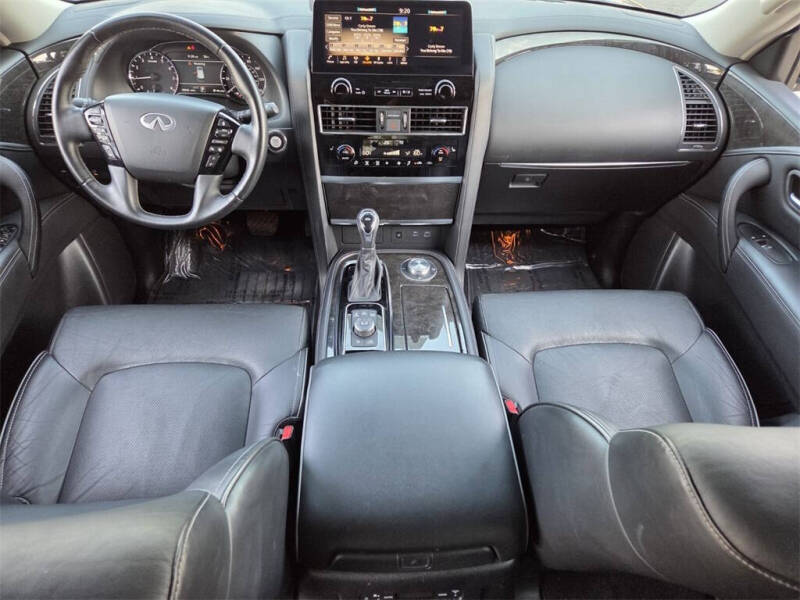 2024 Infiniti QX80 Luxe