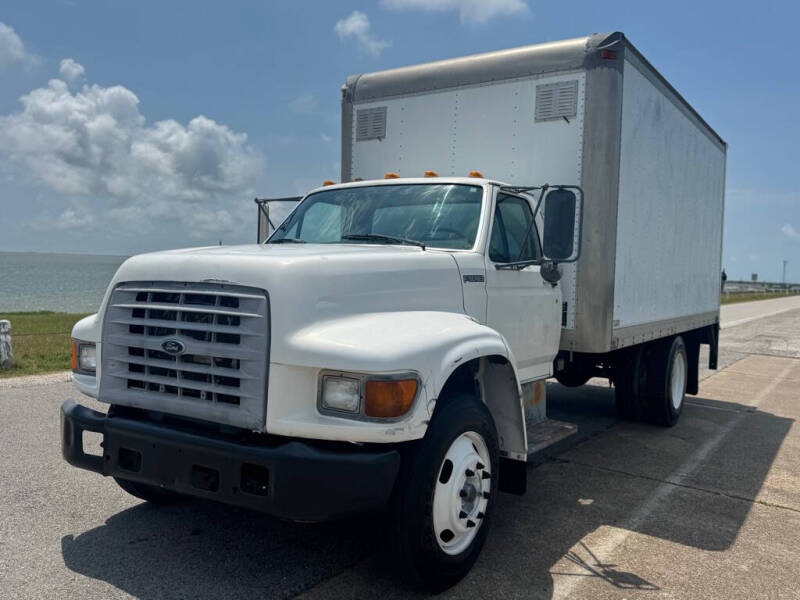 1998 Ford F-700