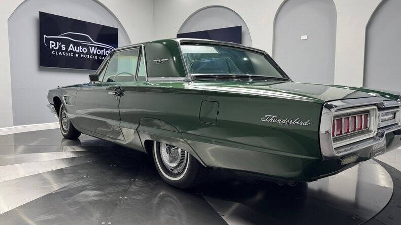 1965 Ford Thunderbird
