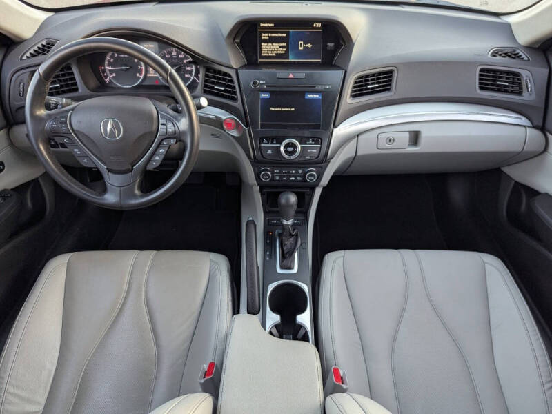 2020 Acura ILX w/Premium