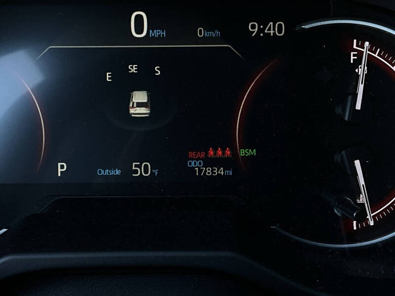 2025 Toyota RAV4 XLE