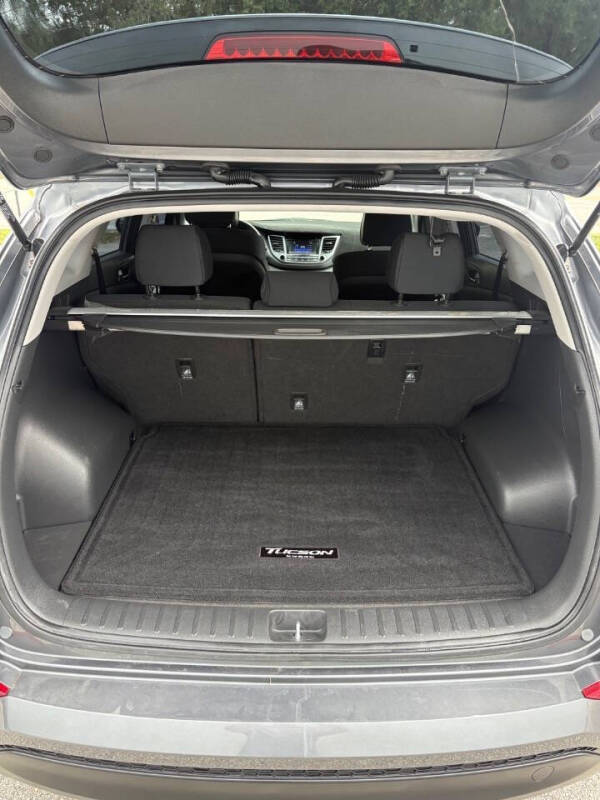 2016 Hyundai Tucson SE