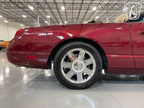 2004 Ford Thunderbird Deluxe