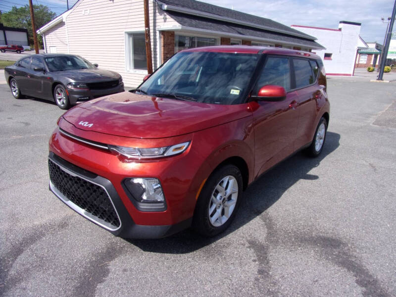 2022 Kia Soul LX photo 2