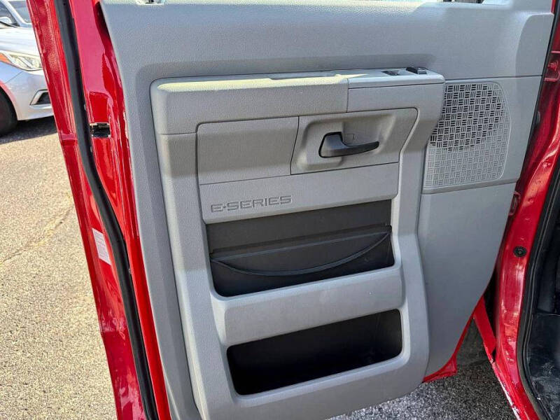 2011 Ford E-Series E-350 SD