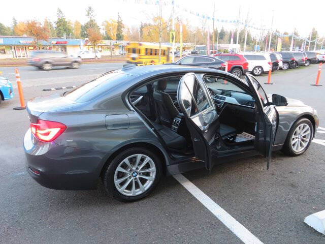 2018 BMW 3 Series 320i xDrive