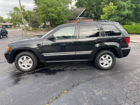 2010 Jeep Grand Cherokee for sale at Rick Runion's Used Car Center in Findlay OH